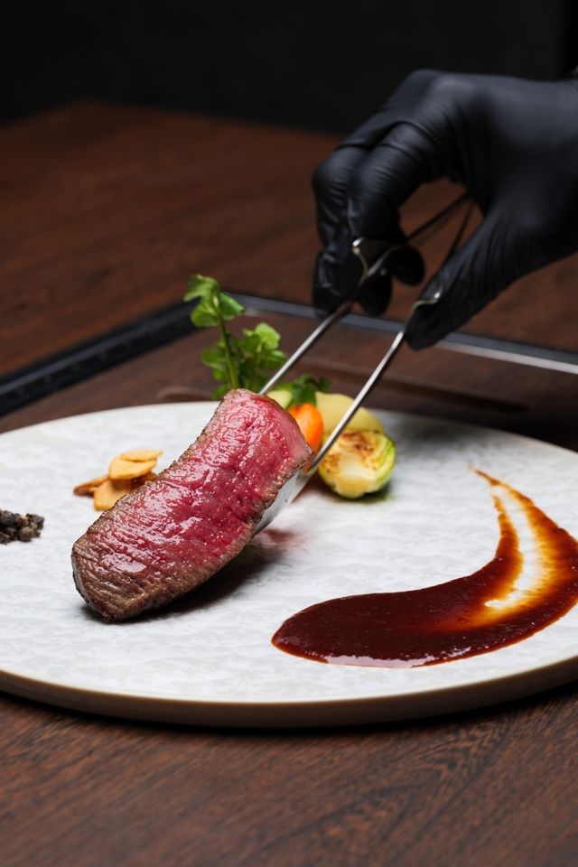 Private rooms guaranteed! Our new “Premium Course” features carefully selected Wagyu beef! In this exclusive space with just four private rooms, we’ll provide you with a profound grilling experience that will leave a DEEP IMPACT on all guests.