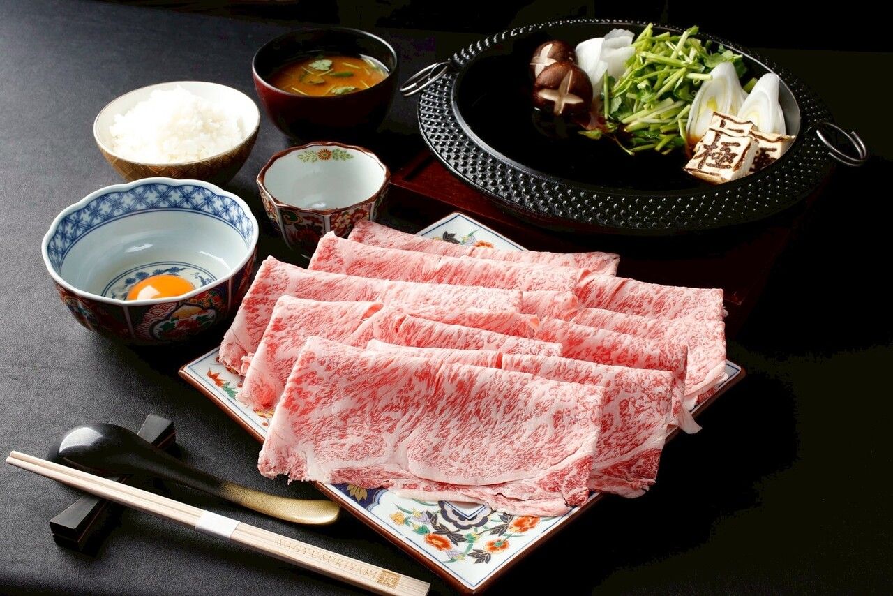 Domestic A5 Wagyu Beef Set na 1 Libra