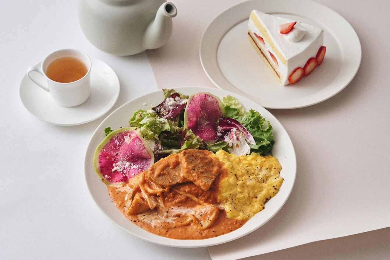 [Special lunch with dessert & drink] Melt-in-your-mouth pork and mushrooms, lotus root, tomato-ginger omelet rice
