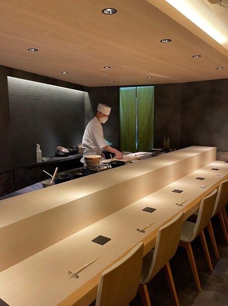 カウンター席（1～8名様）