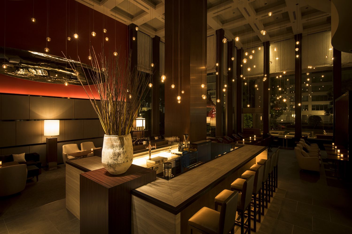 ラウンジ＆バー ハカタガワ