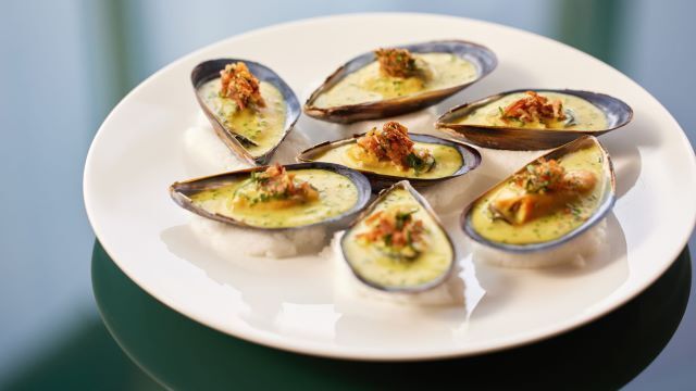 MAISON MARUNOUCHI / Four Seasons Hotel Marunouchi Tokyo