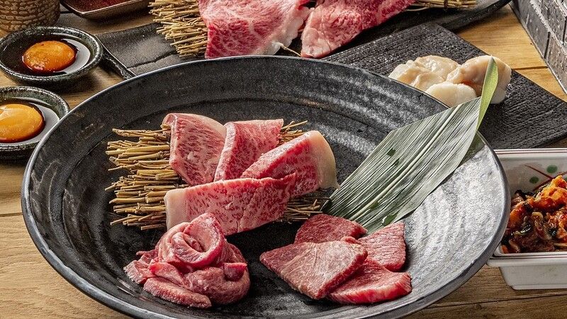 炭と藁 焼肉 龍蛇（元 牛が如く）
