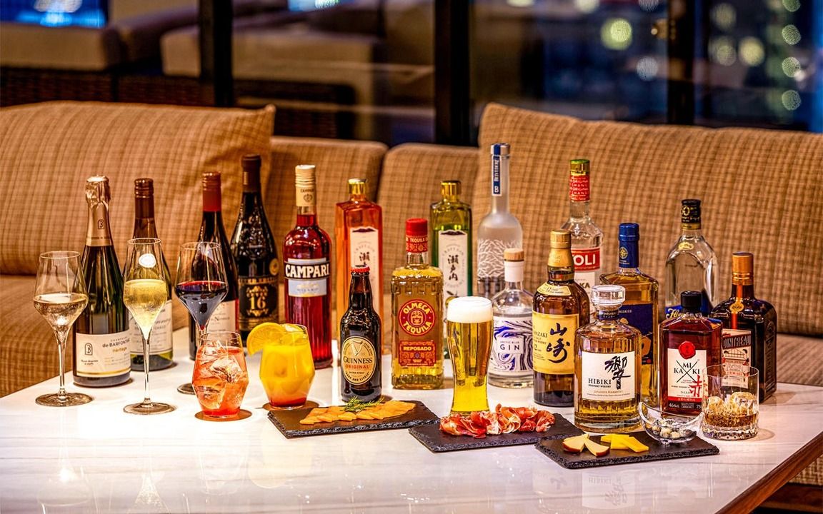 THE C's SKY CAFE & BAR / CANDEO HOTELS OSAKA THE TOWER