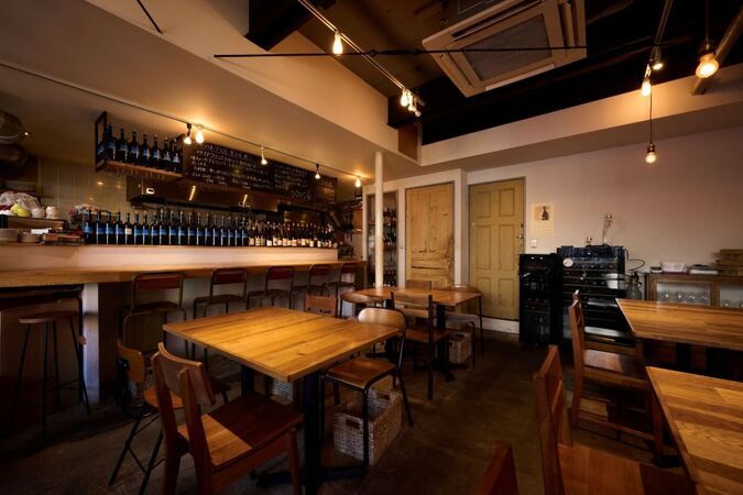 Italian cuisine and natural wine Oliveira