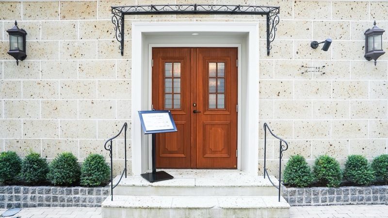 ステーキハウス　炭香