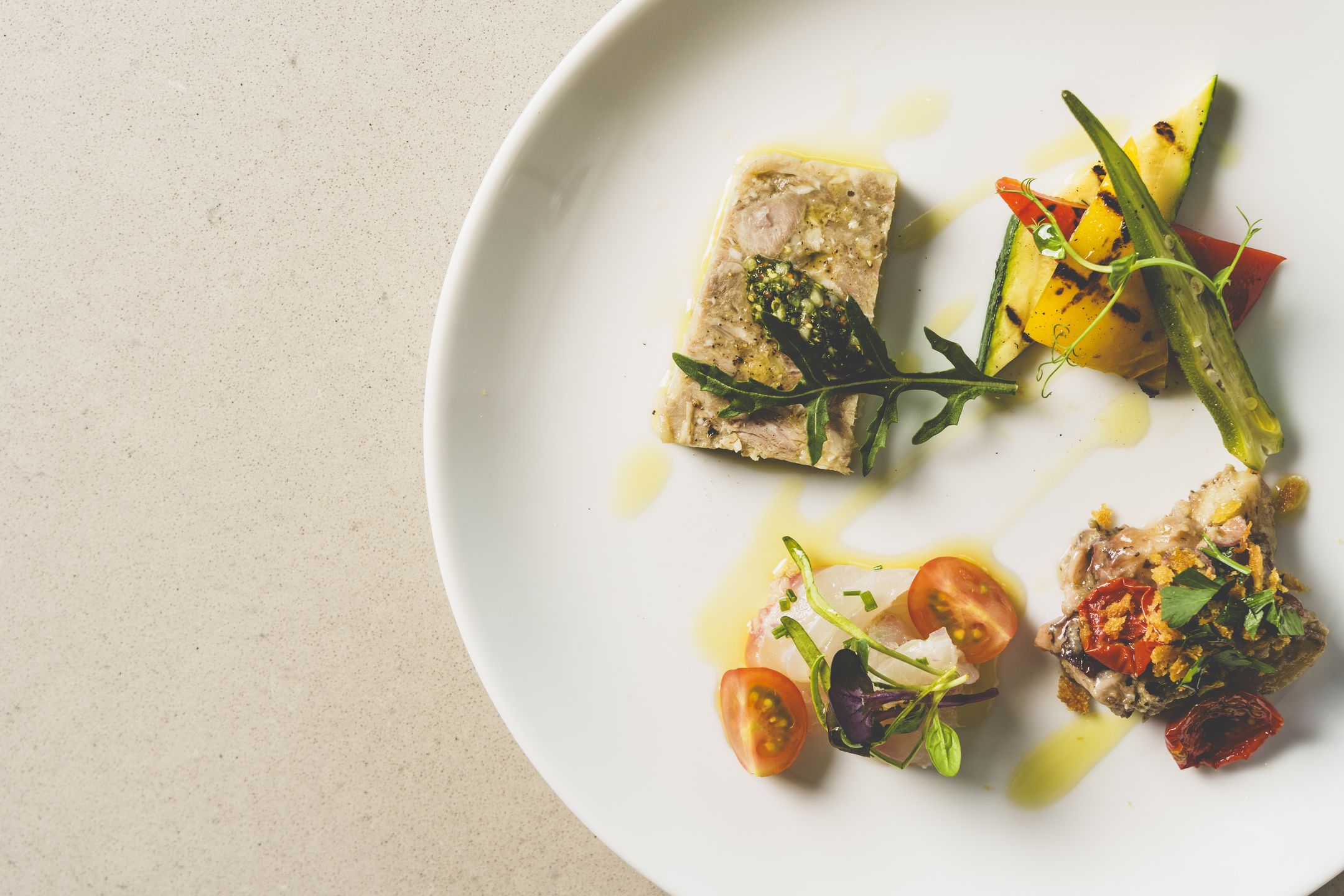 Cucina / Hyatt Regency Seragaki Island Okinawa