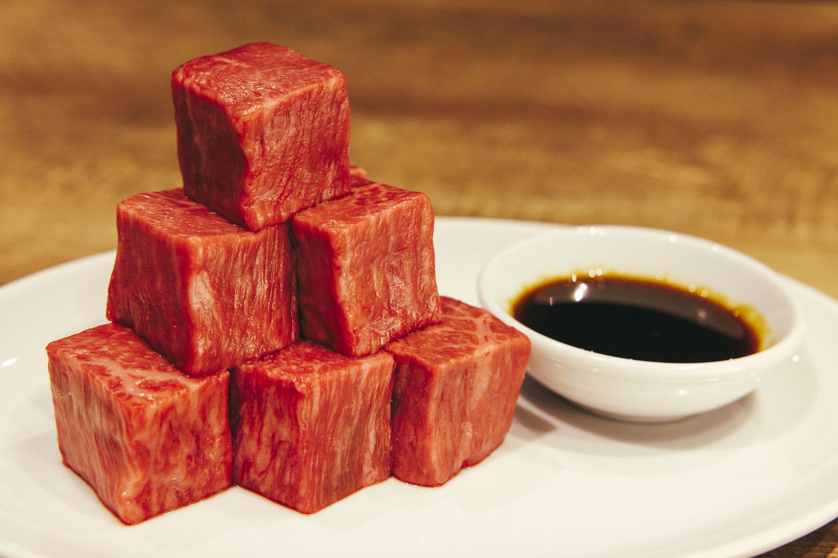 Trat Ushigoro Shimbashi