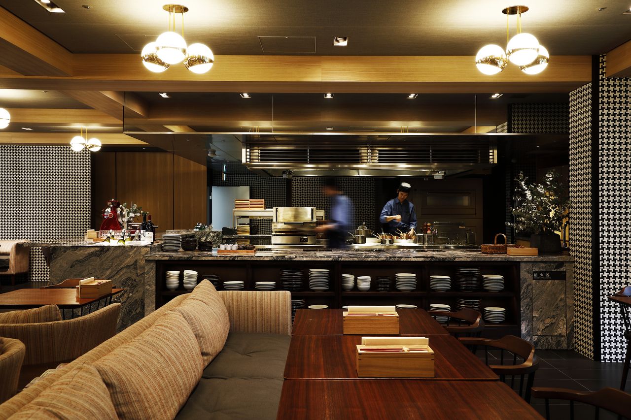 【DINNER】 Reserve a table
