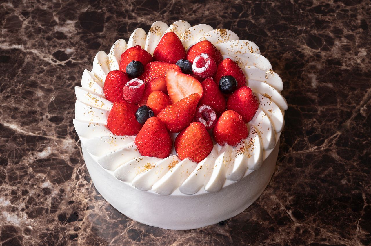 【プレミアムシリーズ】プレミアム生クリームケーキ15㎝　テイクアウト