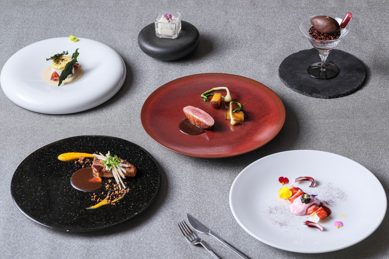 ＜ランチ＞個室確約＜トロワ＞プレミアコース[公式HP]乾杯シャンパン1杯プレゼント