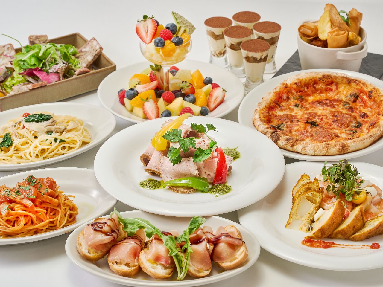 [17CLUB Italian Plan: Enjoy a heaping serving of pork shoulder tagliata] Banquet Plan Gold