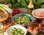 <Weekday> Lunch Buffet