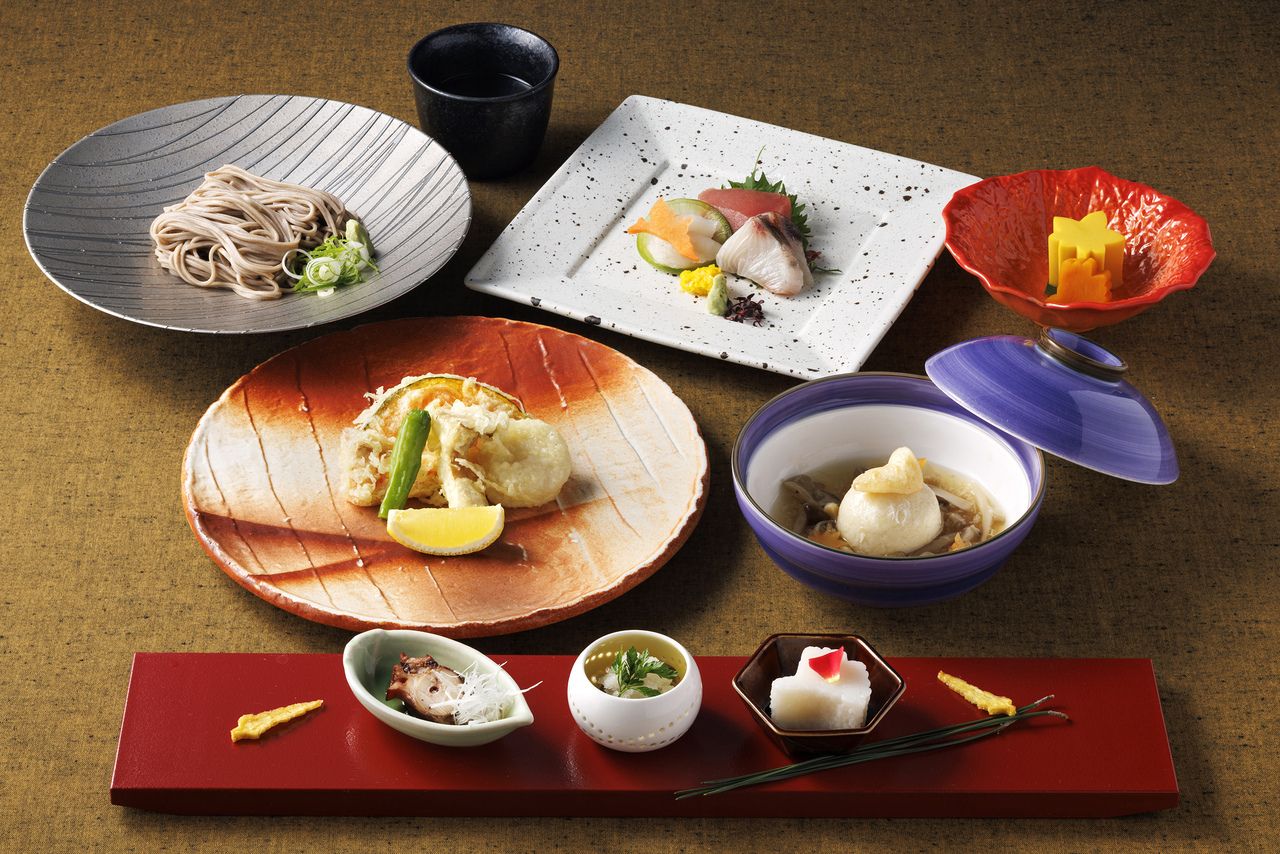 昼会席