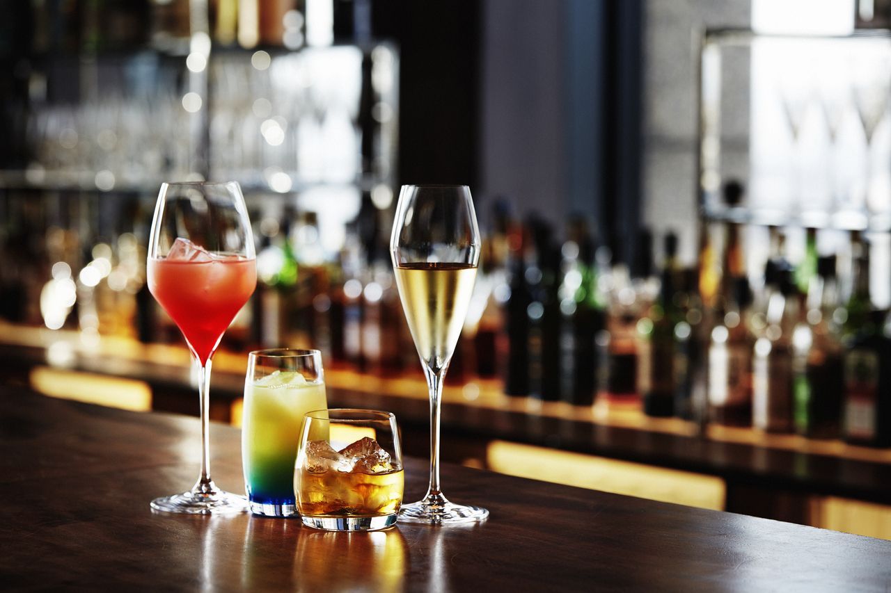 ＜Mon to Thu and Sunday only＞ Sparkling wine by the glass and 16 other free-flow drinks