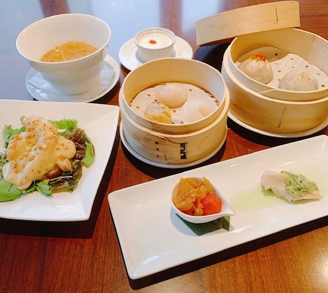 Lunch Course 3480 yen, Joe's Famous Soup Dumpling, Stir-Fried Plump Prawn with House Made Mayo, Soy Braised Shark Fin and 3 Other Dishes