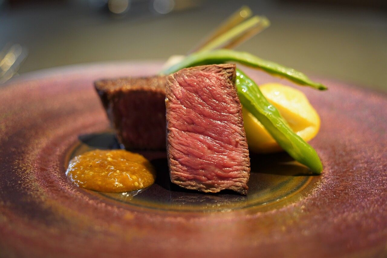 ランチ【Rose～ロゼ～】神奈川野菜のサラダに黒毛和牛のステーキ、デザートなど全5品