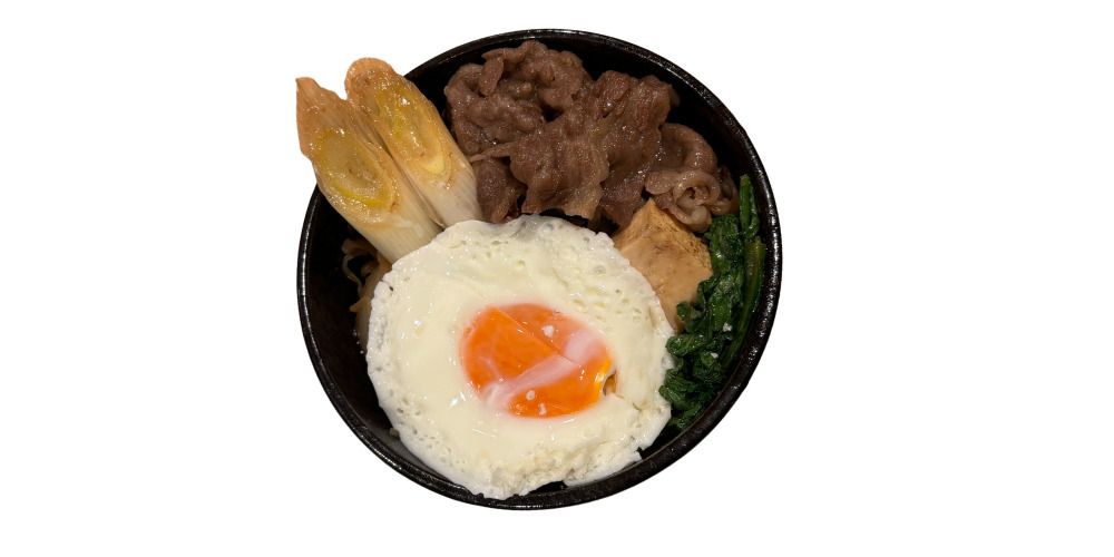 No.10 Sukiyaki Don (sukiyaki de ternera sobre arroz)