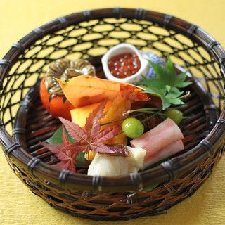 Kaiseki: Tsubaki (table seating)