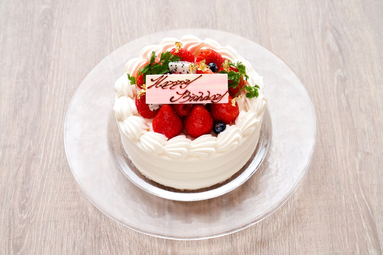 Anniversary decoration cake No. 4 (fresh cream)