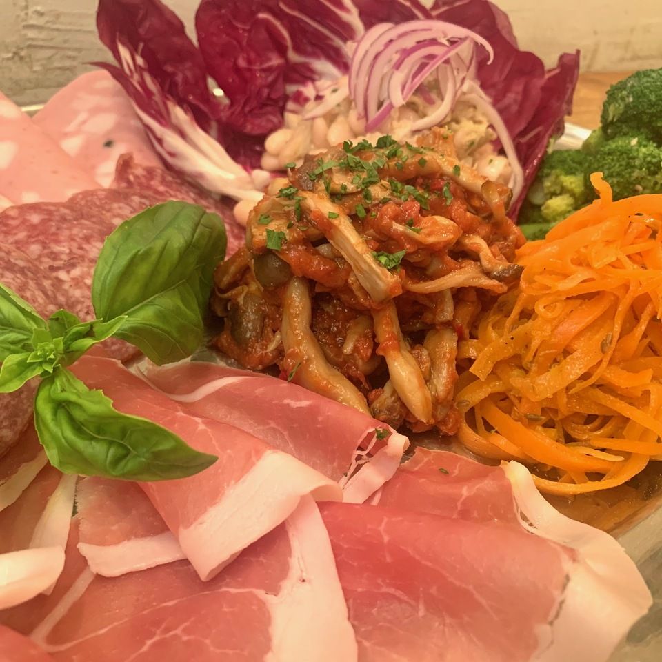 Choose from our great value 4800 course (Saturdays, Sundays and public holidays)