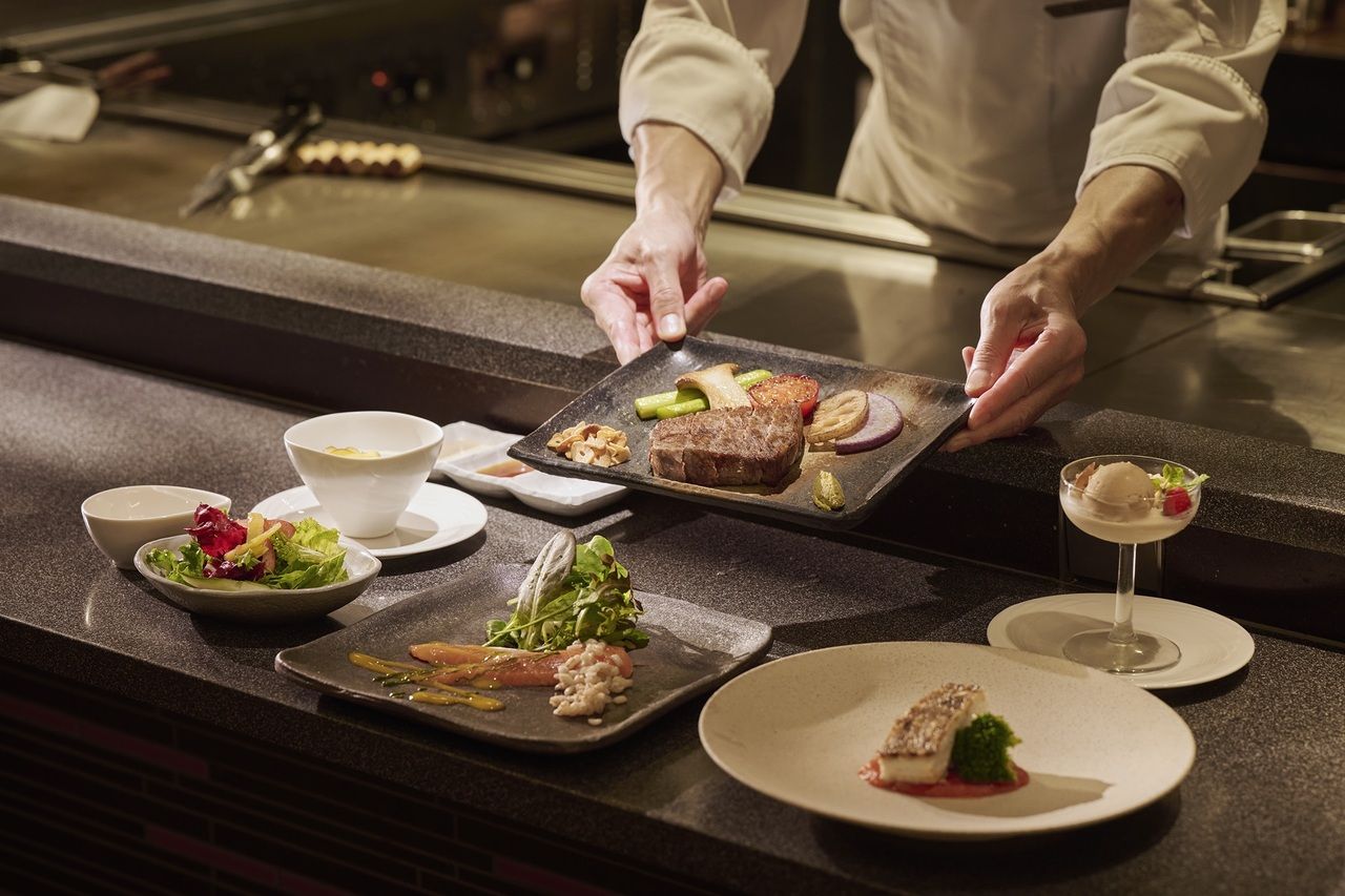 【ディナー】 舞浜コース（テーブル席 )