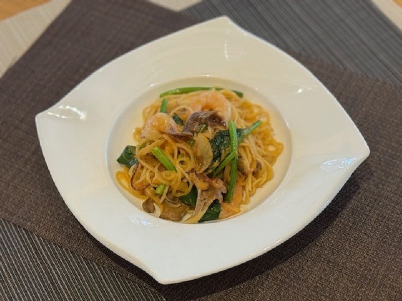 什錦午餐：義大利麵