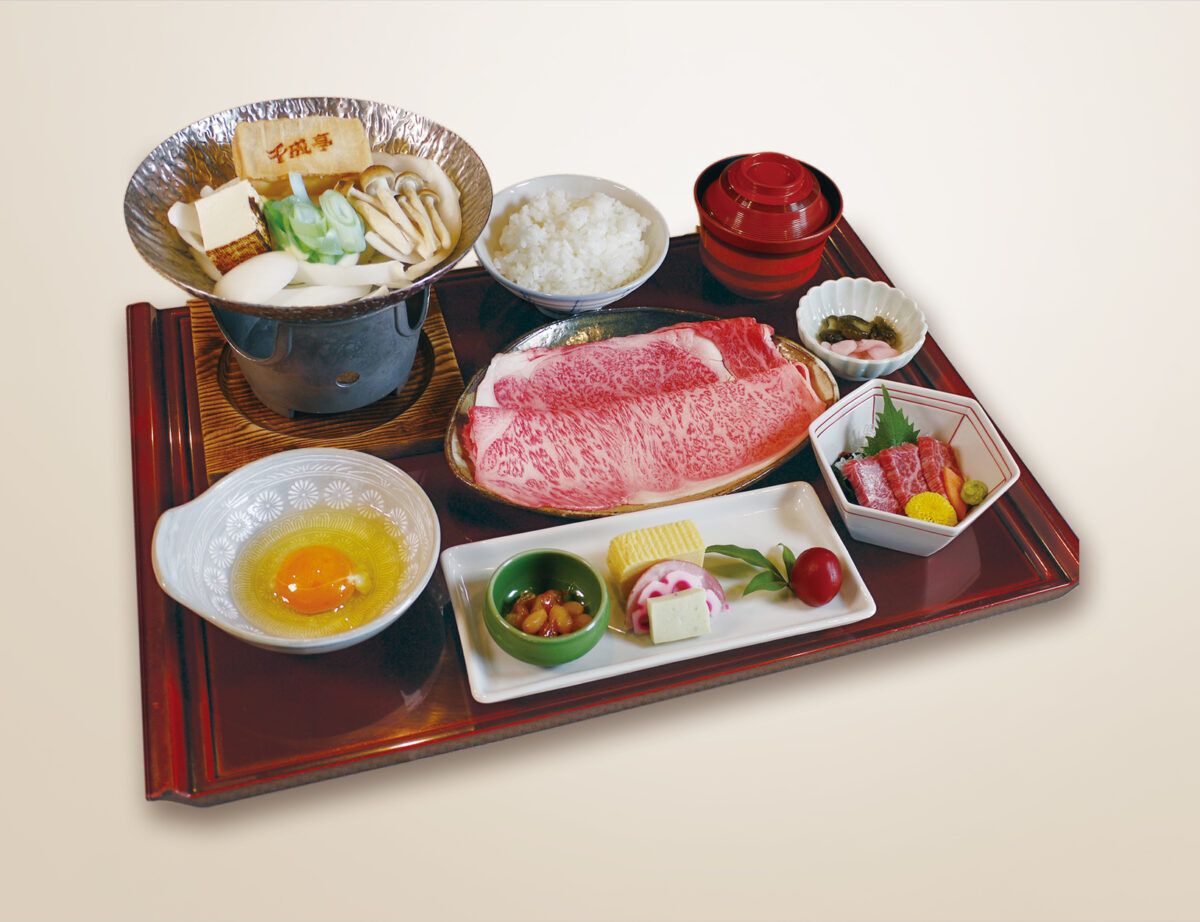 Omi beef sukiyaki meal (sirloin 50g and rib eye 50g)