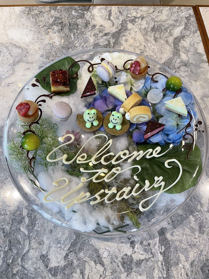 Casual Lunch Course + Signature Plate Appetizer, main course, and dessert (total of 3 dishes)