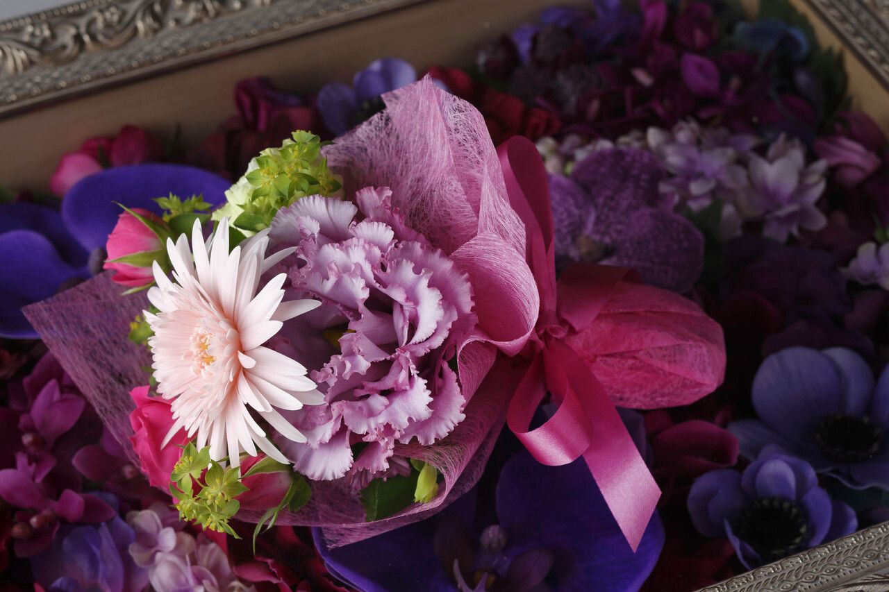 【オプション】パティスリーSATSUKIのケーキ＋ミニブーケ　スーパーメロンショートケーキ（直径12㎝）(2日前までの予約制)