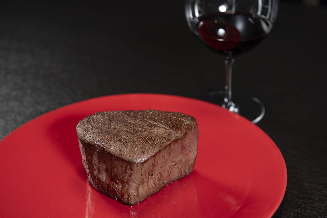 Wagyu beef tenderloin steak 【100g】