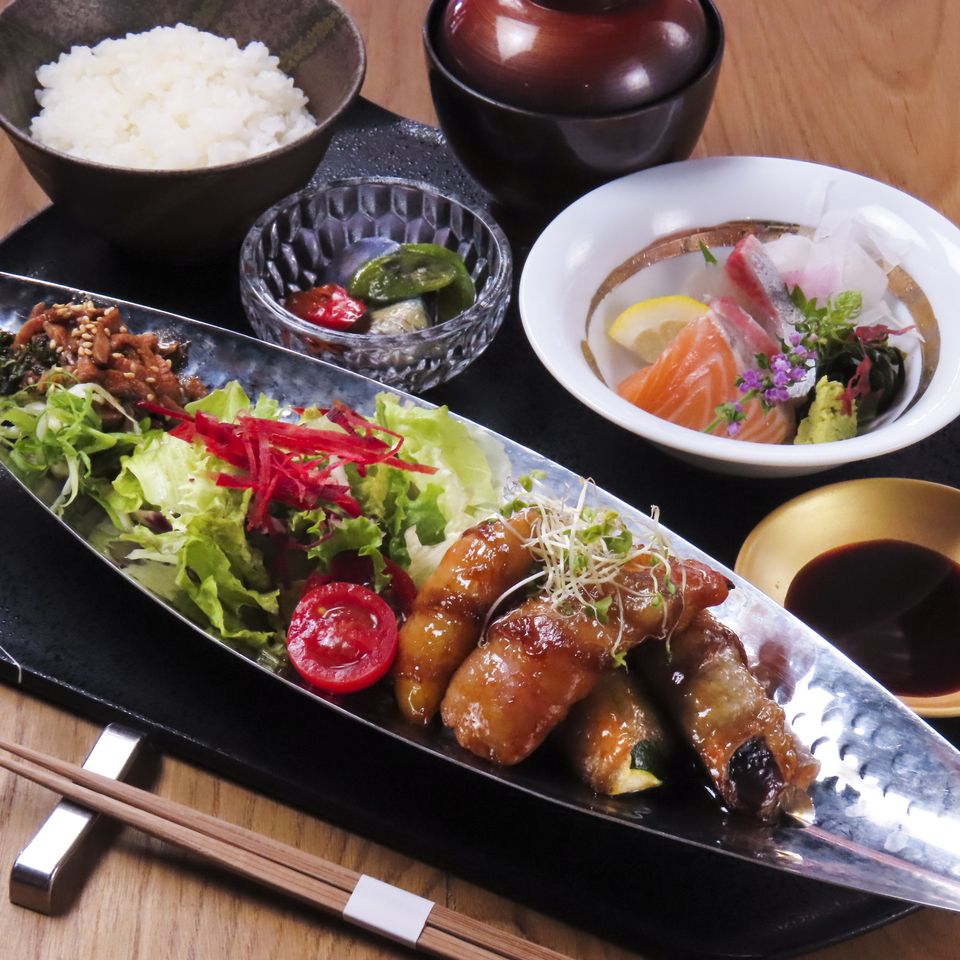 ชุดอาหารกลางวันประจำสัปดาห์ของ KAJIYA