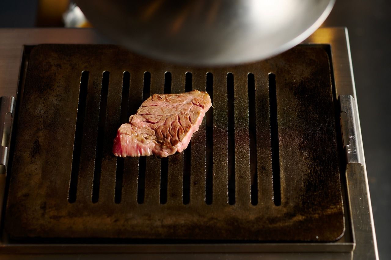 Hattori’s Curated Classic Course (All-You-Can-Drink Included)