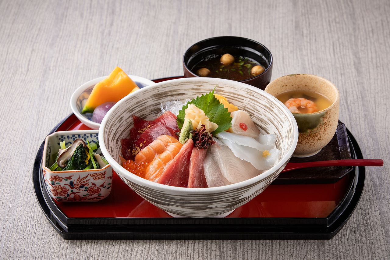 平日ランチ限定「海鮮丼」