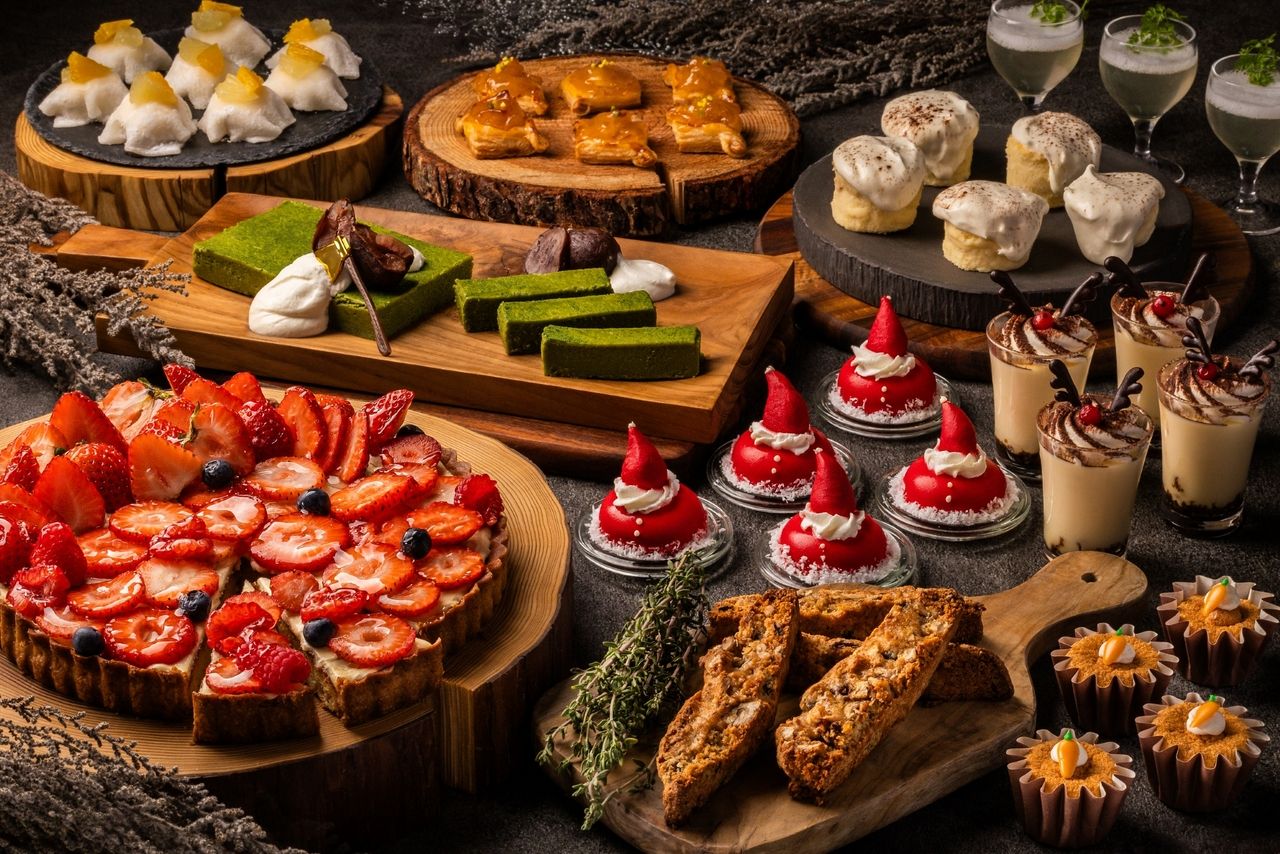【All day】Dessert buffet "Treat" lunch