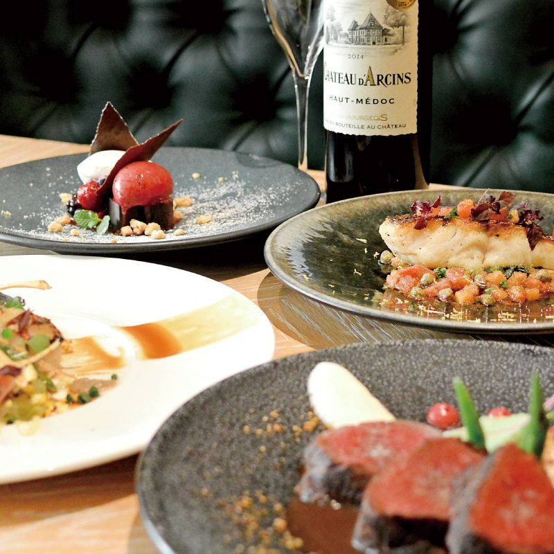 (10/1～)홈페이지 예약 한정 — 베스트 레이트 플랜｜런치: Le Beurre Noisette 스페셜리테 코스(7품) (건배 음료 제공)