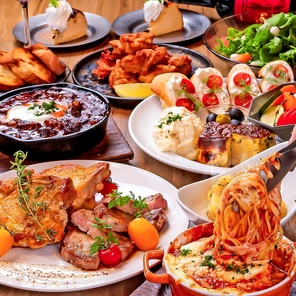 Casual Value: 11 hearty dishes including cheese risotto, pasta, and grilled young chicken — ¥4,200 (includes all-you-can-drink)