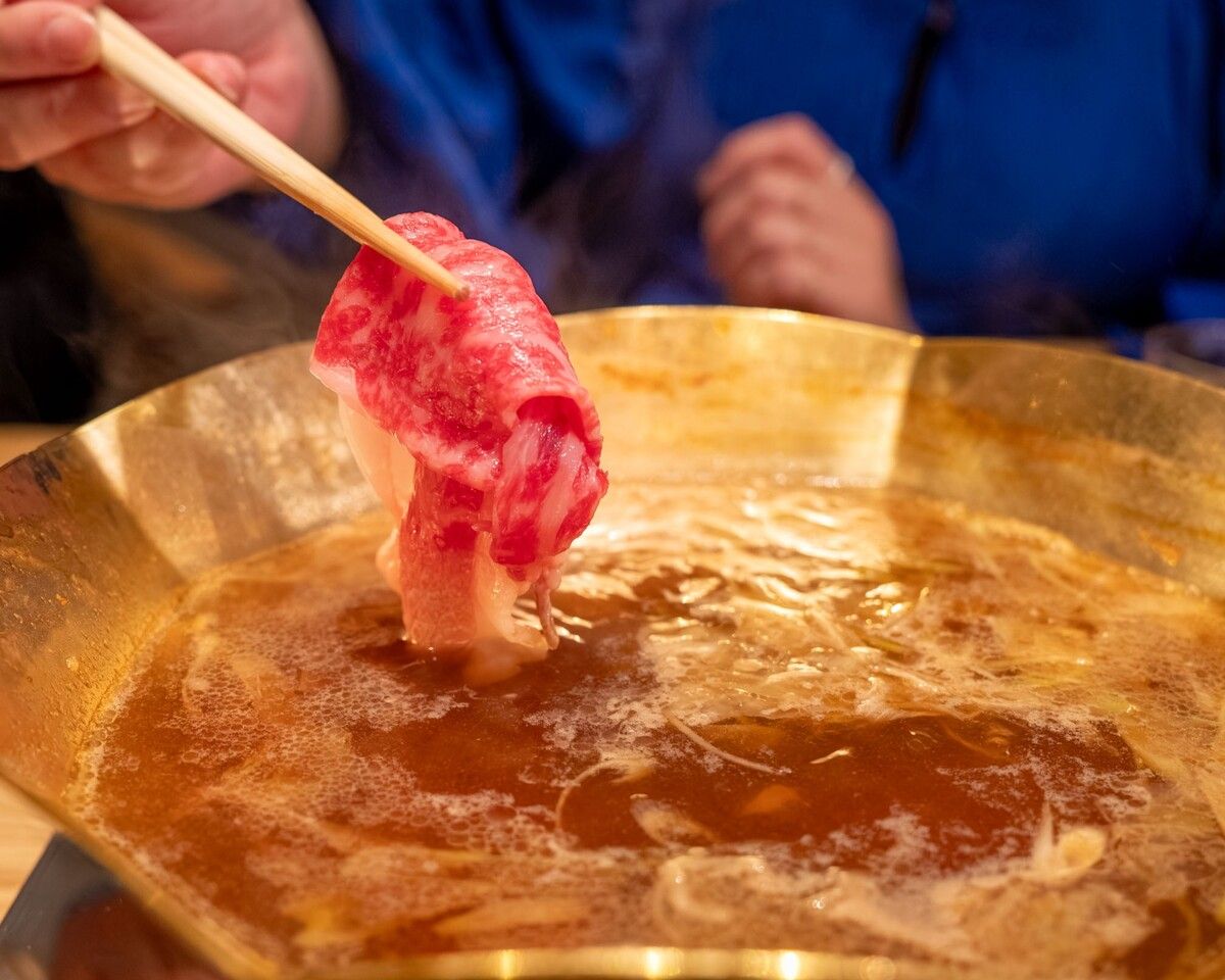 【お刺身盛り合わせ・黒毛和牛付き】博多海鮮しゃぶしゃぶコース