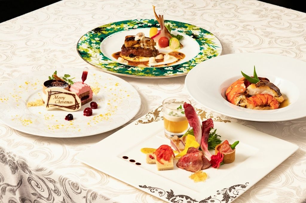 【窓側テーブル】クリスマスランチ｜ルバン　
