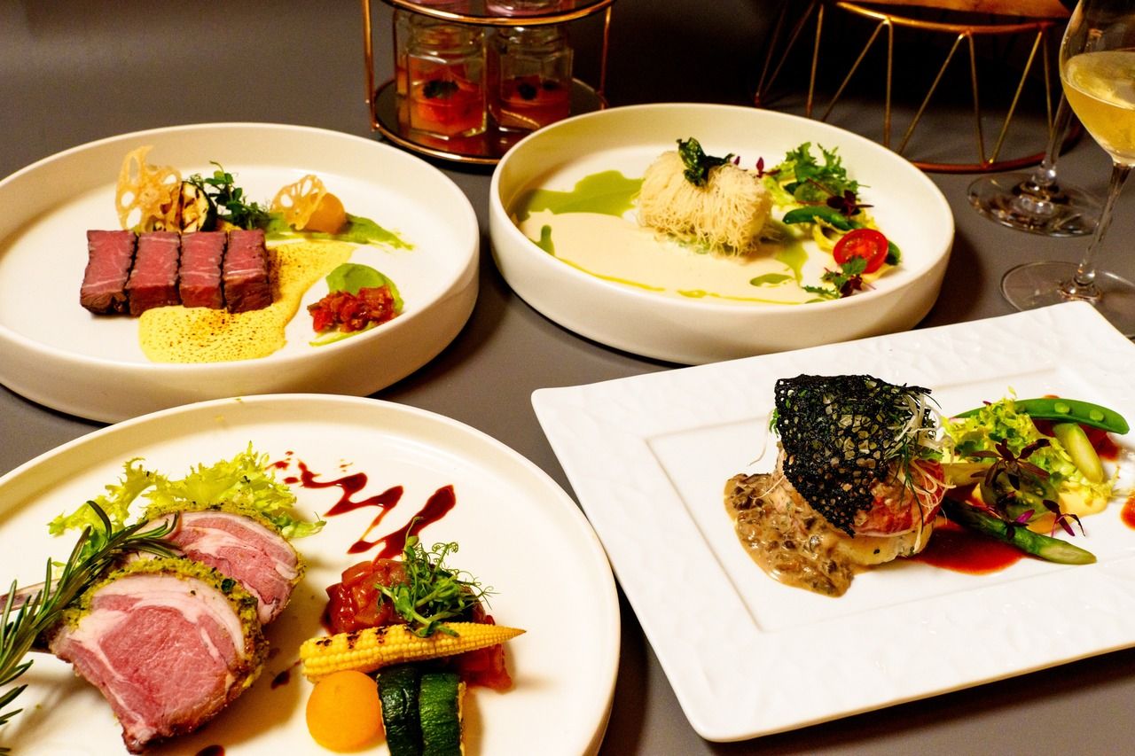 【WEB特典10％OFF】 クリスマス＆ニューイヤーディナー 選べるメイン＆ 欧州フェスティバル  