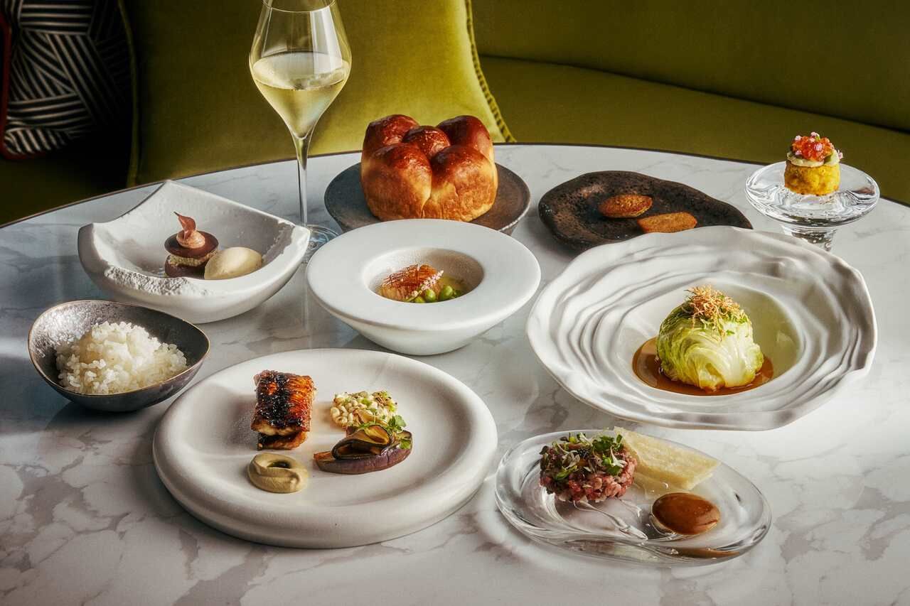 シグネチャー 7品コースディナー + 乾杯シャンパン