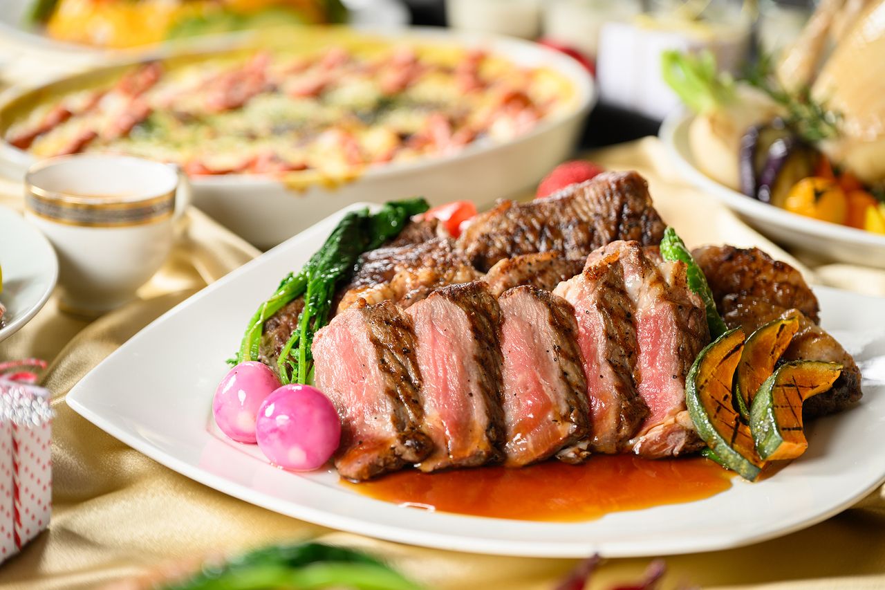 ★Christmas Dinner「Buffet de Noël ~聖夜~」北海道産牛ステーキ&和牛ローストビーフ!ペストリーシェフ特製ケーキも好きなだけ!!<12/23>