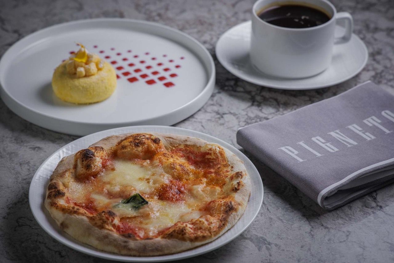 【平日限定 ペストリープラン at PIGNETO】ホテルパティシエ特製 PIGNETOケーキ、ミニピザ付き