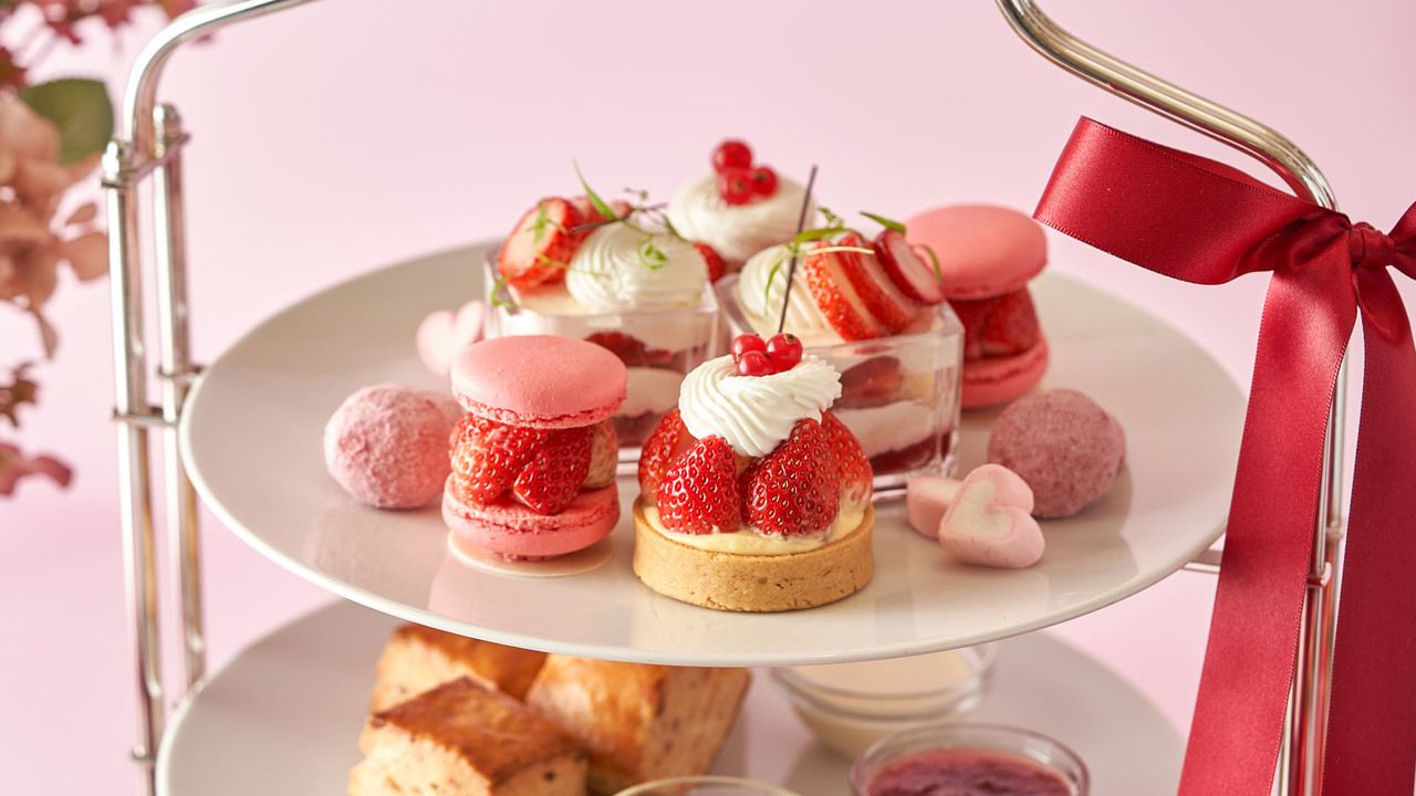 【Strawberry Afternoon Tea】カフェおかわり自由!シーズナルドリンク付き