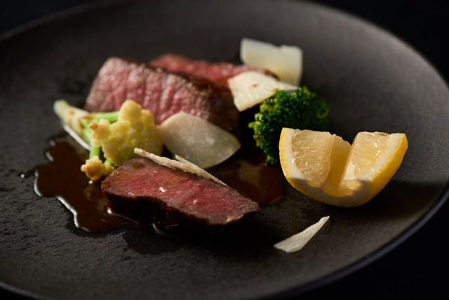 [Lunch/choose your main and dessert] KINOE specialty fresh fish carpaccio and today's appetizer included in this 4-course meal (includes bread and after-meal cafe)