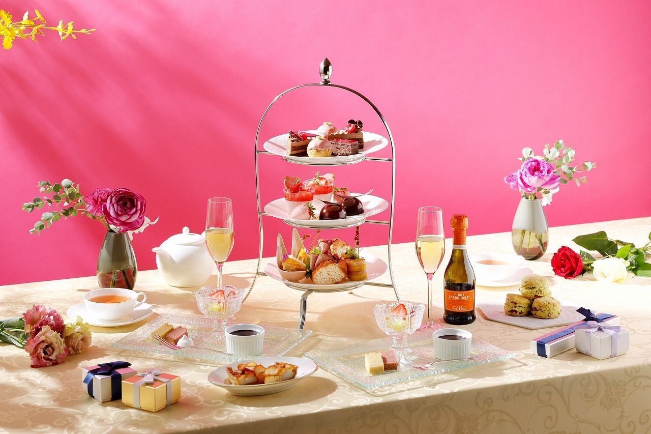 【限定:1日10名様】プチギフト付き ショコラ＆ベリーアフタヌーンティー