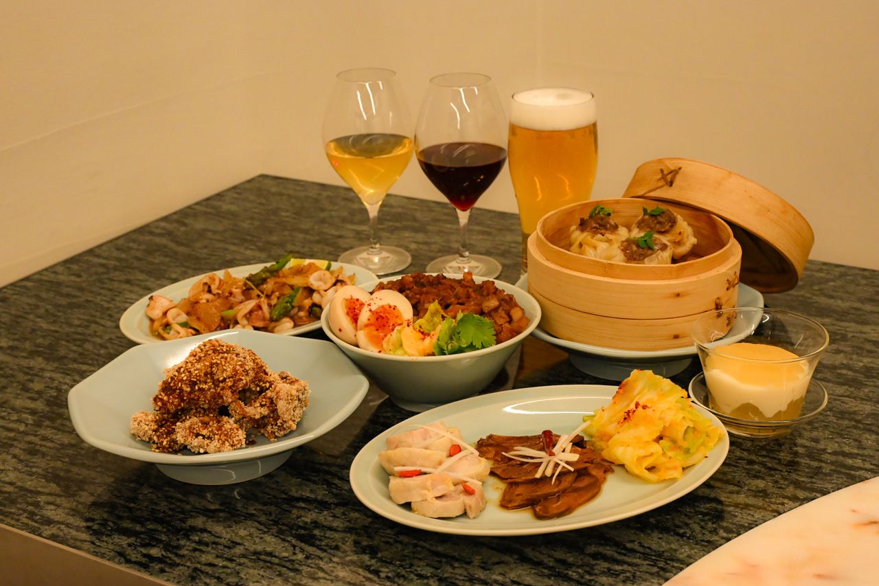 8 dishes + all-you-can-drink course