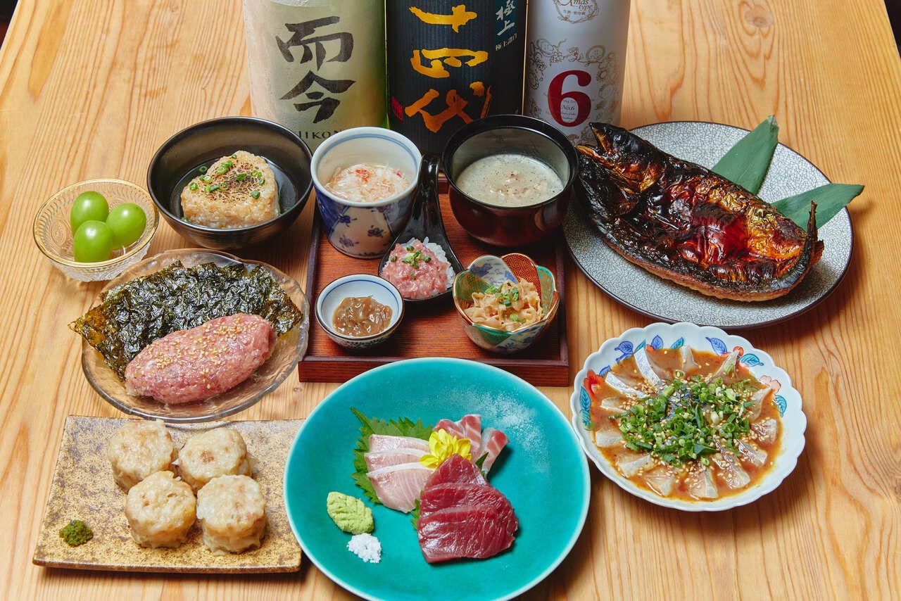 Five seasonal appetizers and five chef's choice dishes *All-you-can-drink not included