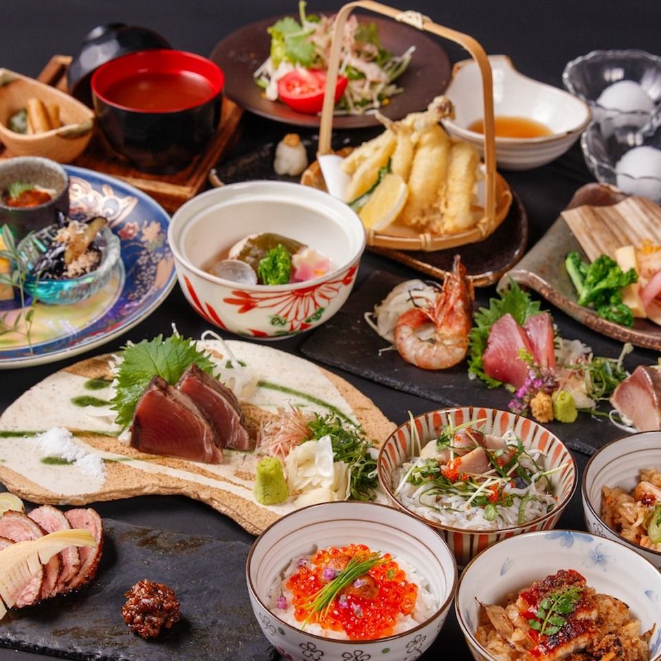 土佐酒地酒×鰹藁焼き×昆布〆鯛の藁焼き×鮪中トロの藁焼き　豪華藁焼き堪能！3種合盛り　酔いざくらコース（2時間飲み放題付き）