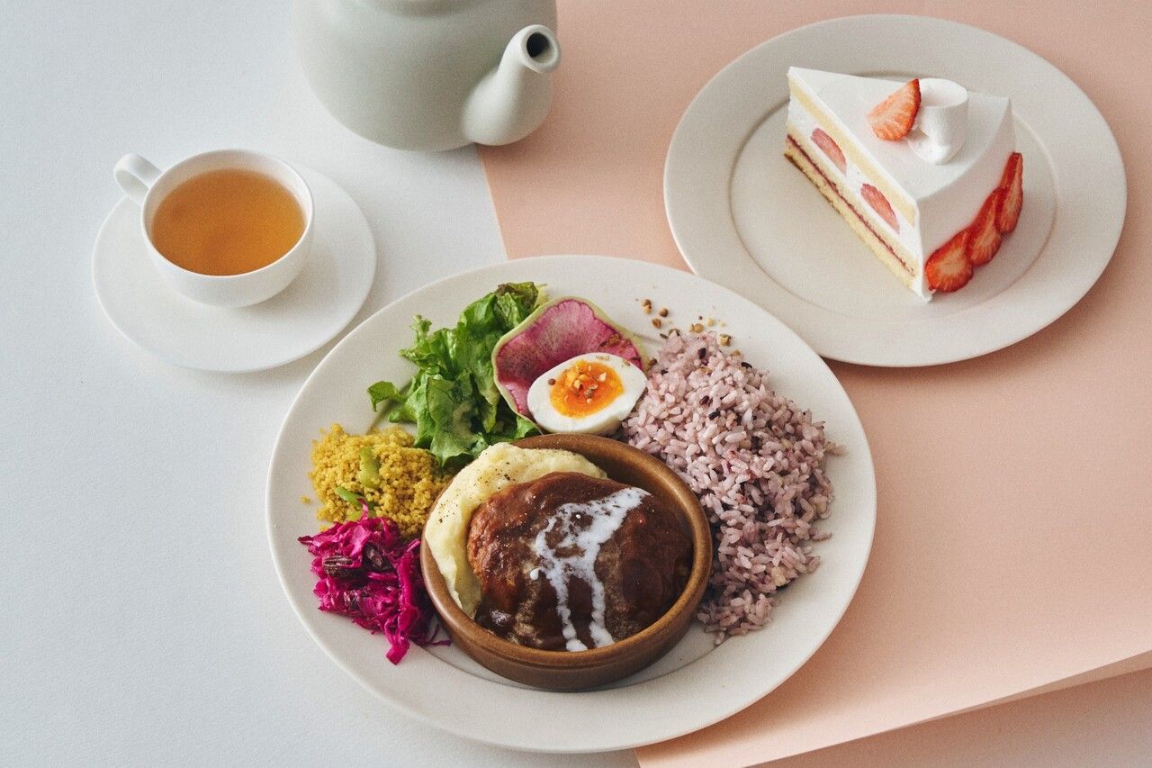 [Special lunch with dessert and drink] Stewed hamburger steak with demi-glace sauce